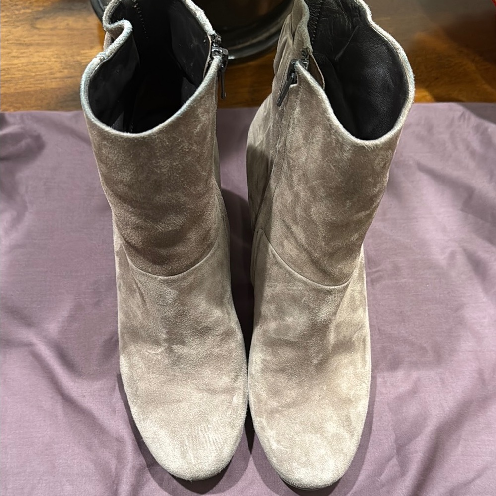 Paul Green Taupe suede Ankle Boots women’s size 5.5 UK/8 US